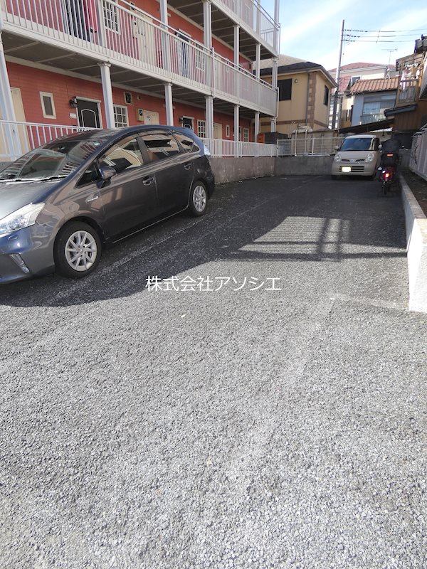 α-NEXT北越谷第４　２番館 駐車場