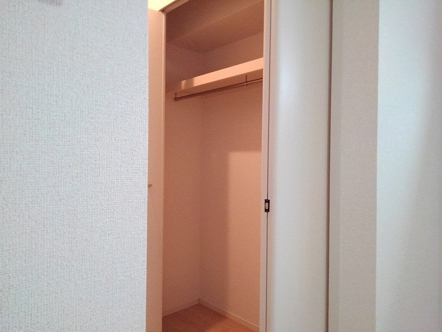 ヴィラ　ストリア 収納
