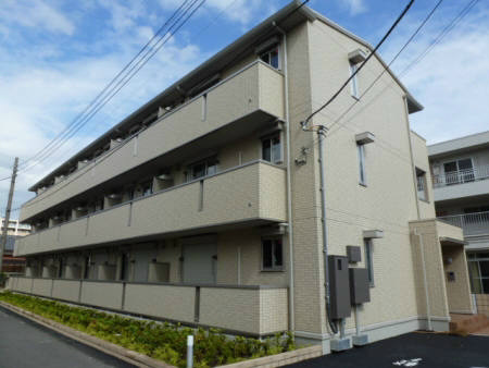 オーパス（越谷市赤山町1丁目） 外観
