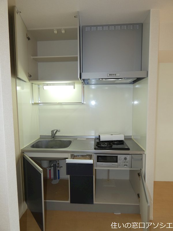 オーパス（越谷市赤山町1丁目） 収納