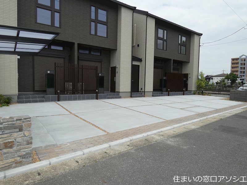 Lumiere 駐車場