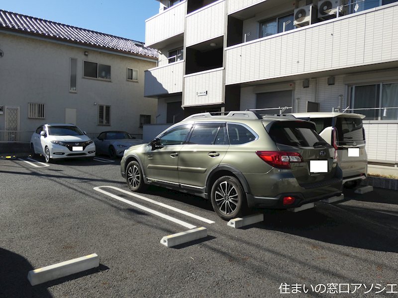 エーデルハイムⅢ 駐車場