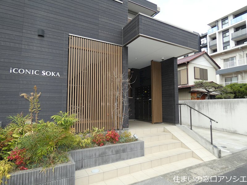 iCONIC SOKA エントランス