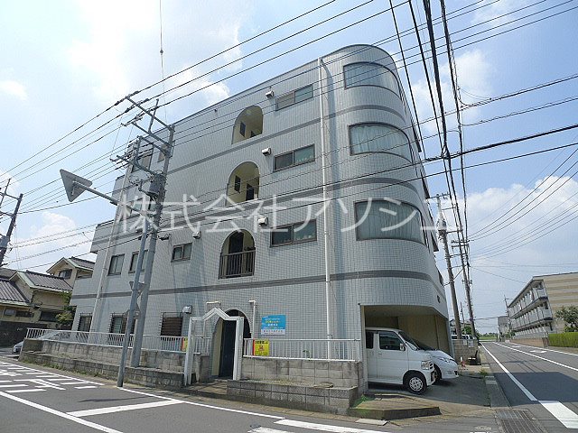 シュロス吉川 外観