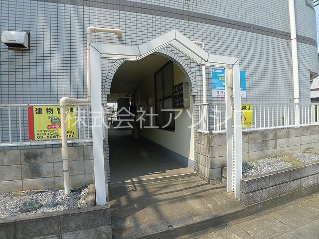 シュロス吉川 エントランス