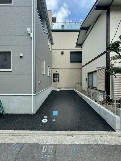 クレイドルガーデン八潮市二丁目　第２３　1号棟 駐車場