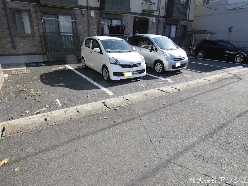 アサミエレガンス 駐車場