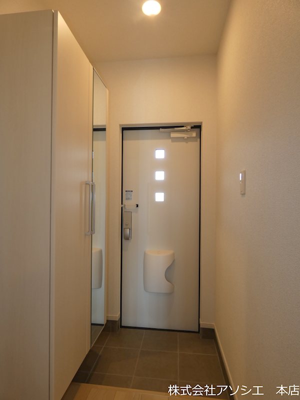 クイーンハウスⅡ　A棟 玄関