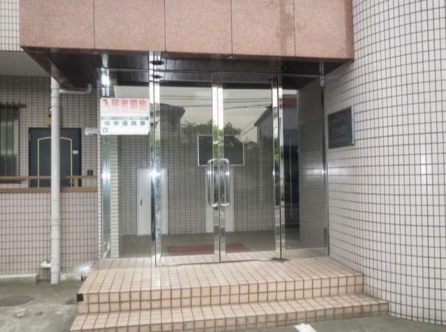 キャステール戸ヶ崎 エントランス