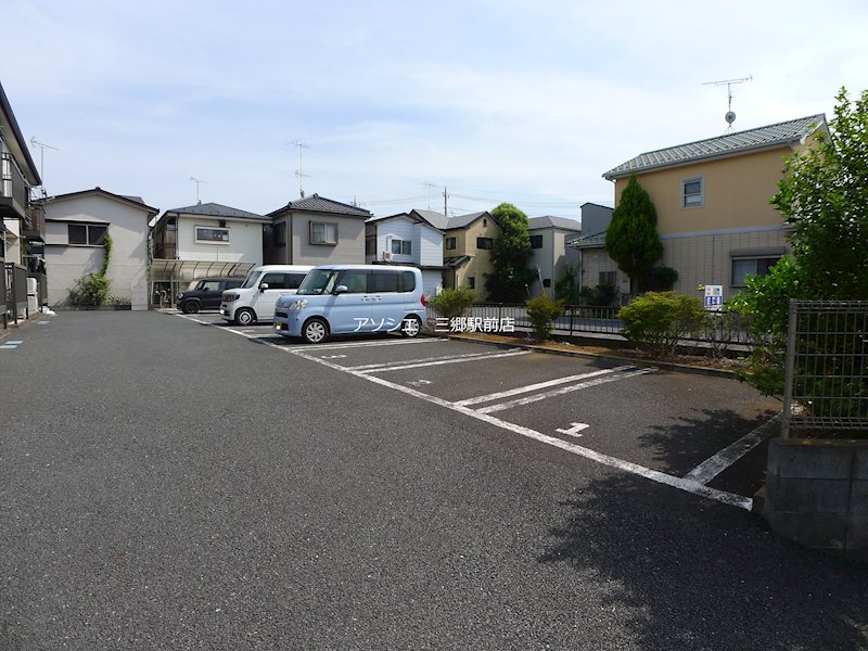 マイルーム藤　Ⅳ 駐車場