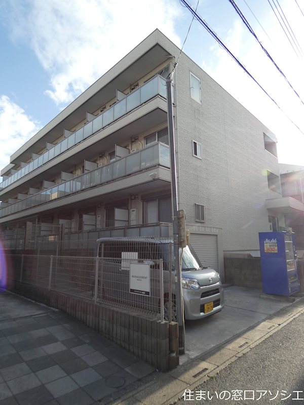 クリスタル草加 外観