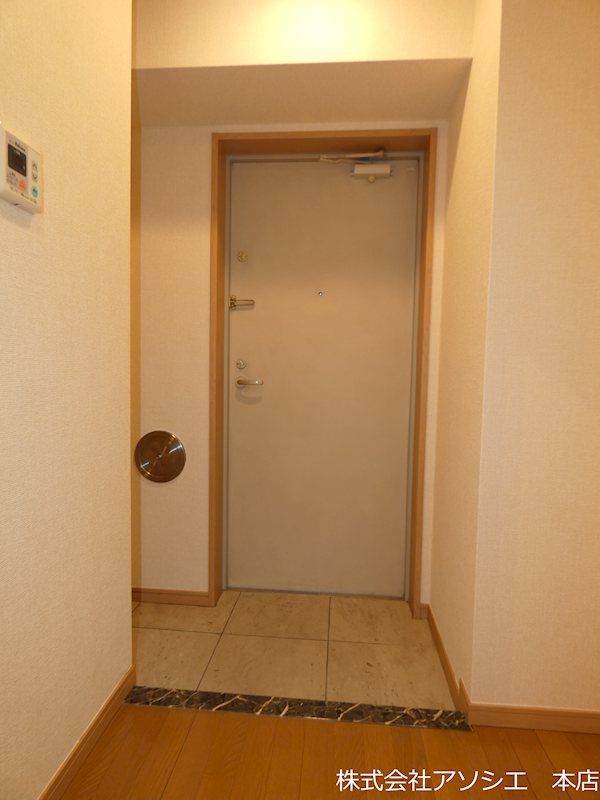 クリエール吉川 玄関
