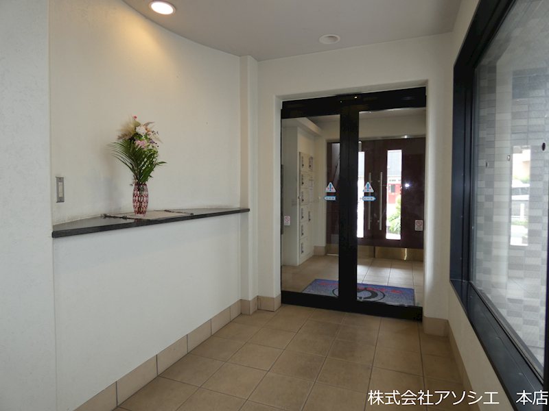 クリエール吉川 エントランス