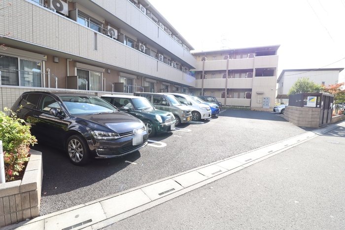 メルヴェーユ花水木Ⅰ 駐車場