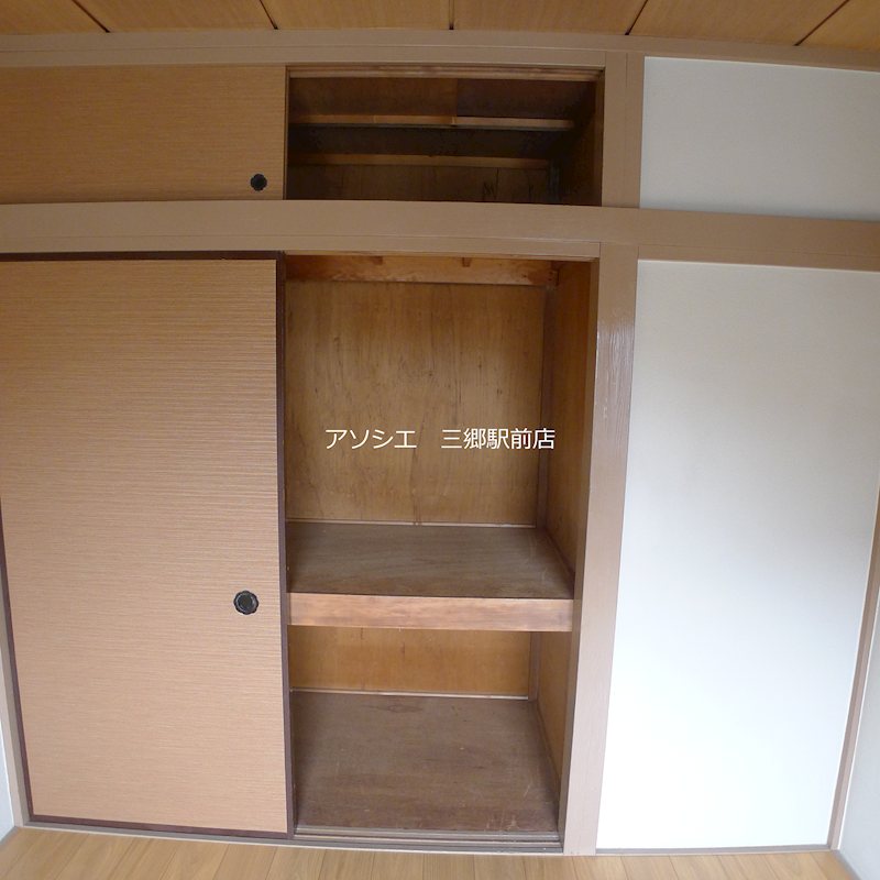 アサイハイツ 収納