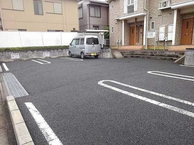 アニメート・パル 駐車場