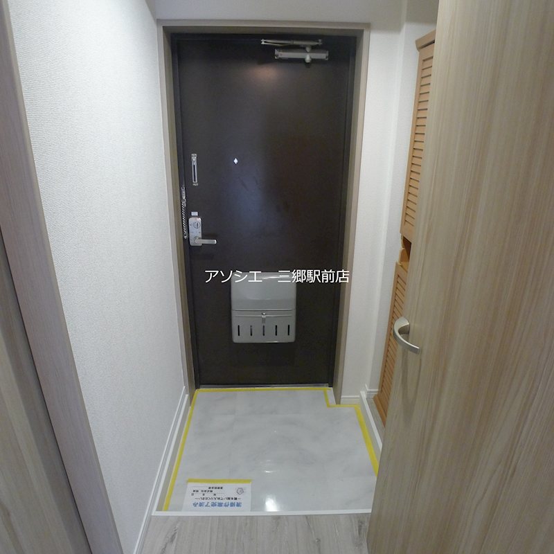 アティアス三郷 玄関