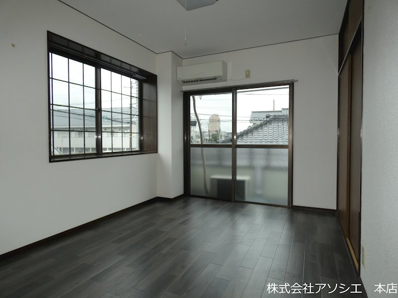 アイリス高栄 ベッドルーム