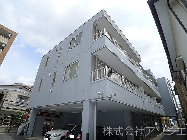 ウエストサイドハイツ 外観