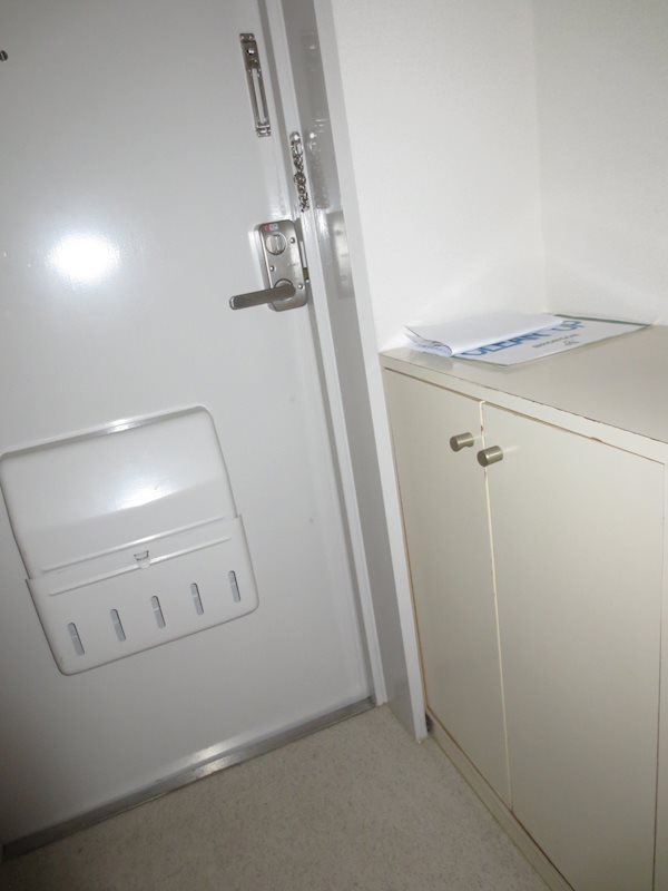 ロイヤルコスモ経堂 玄関