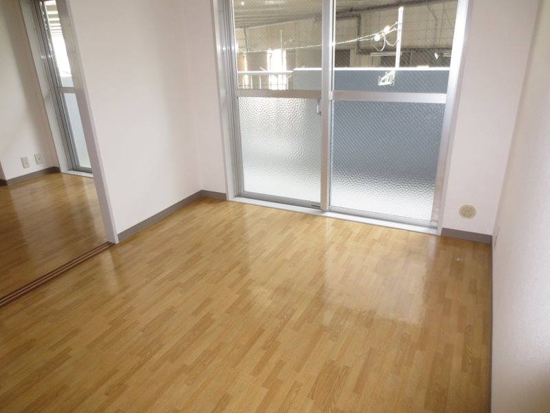 ロイヤルコスモ経堂 リビング