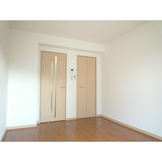 ベルク城山弐番館 リビング