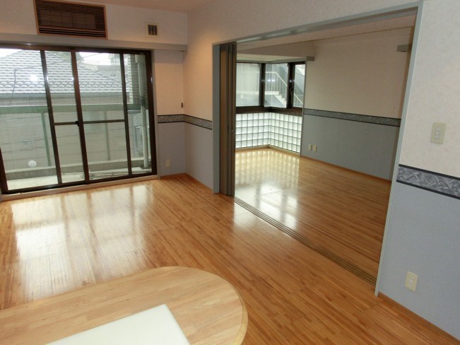 ベルデュール経堂 玄関