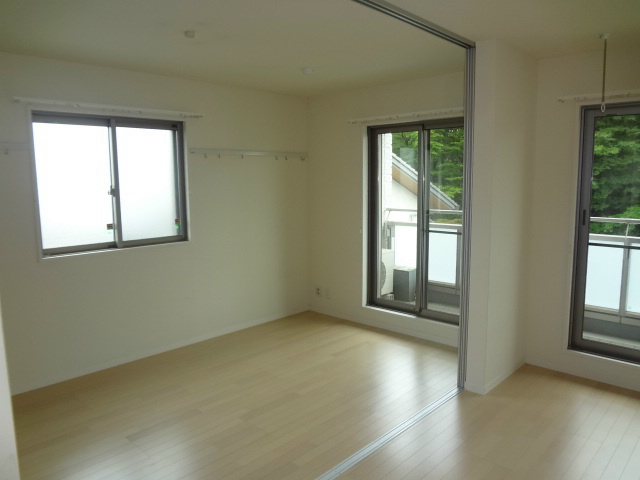 プレジオ桜丘 玄関