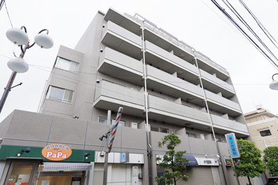 COLORS　GARDEN 204号室 外観