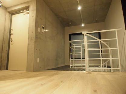 オーパス市谷薬王寺  玄関