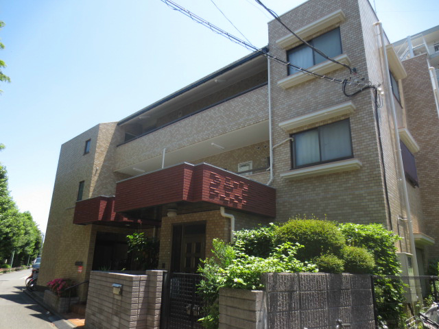 グランドール梶山 303号室 外観
