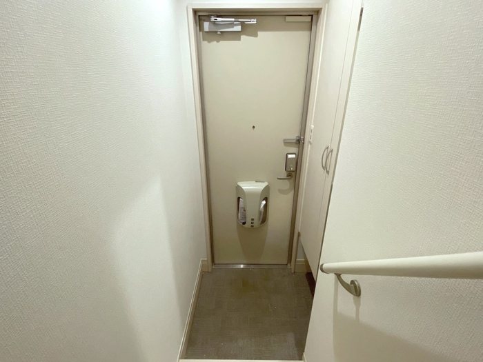 LUMIUS 玄関