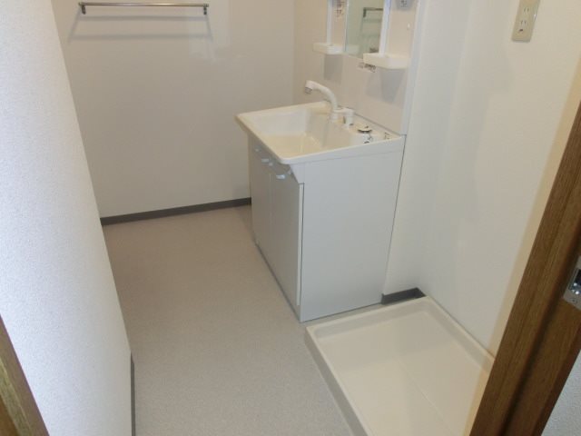 ハイエスト桜丘 ベッドルーム