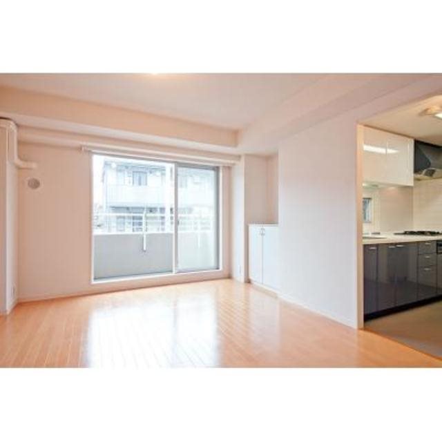 ピュアステージ千歳船橋 リビング