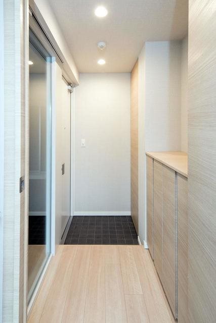 ガーデニエール砧ＷＥＳＴ 玄関