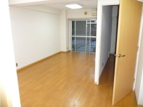 ソーワ豪徳寺マンション リビング