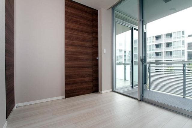 ガーデニエール砧ＷＥＳＴ リビング