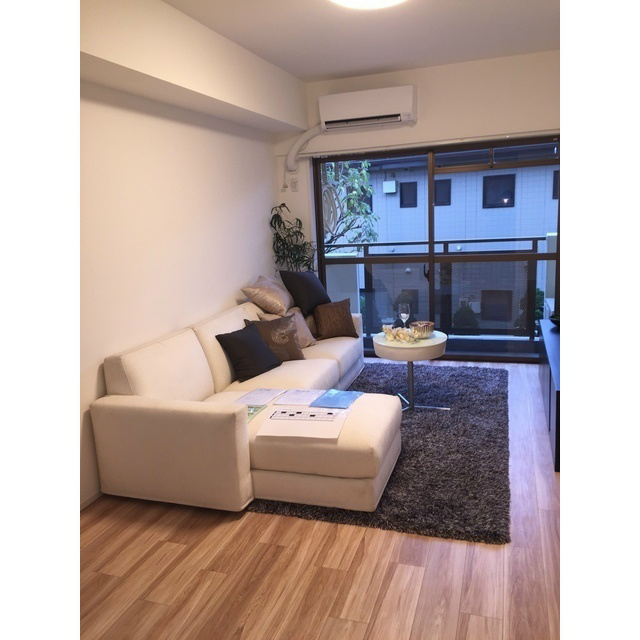 ガーデンハウス千歳船橋 リビング