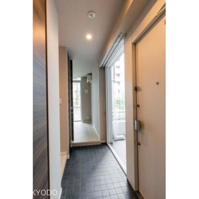 ガーデニエール砧ＷＥＳＴ 玄関