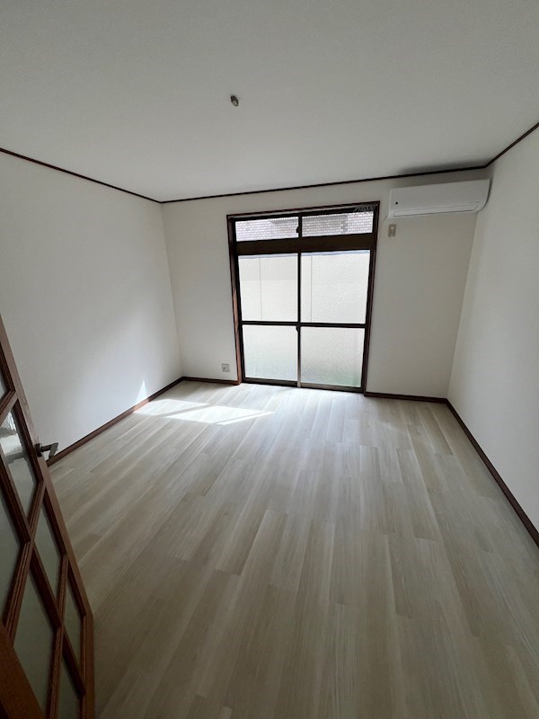 ヴィラ・ハナミズキ 玄関