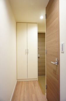 セレッソ　ガーデン 玄関