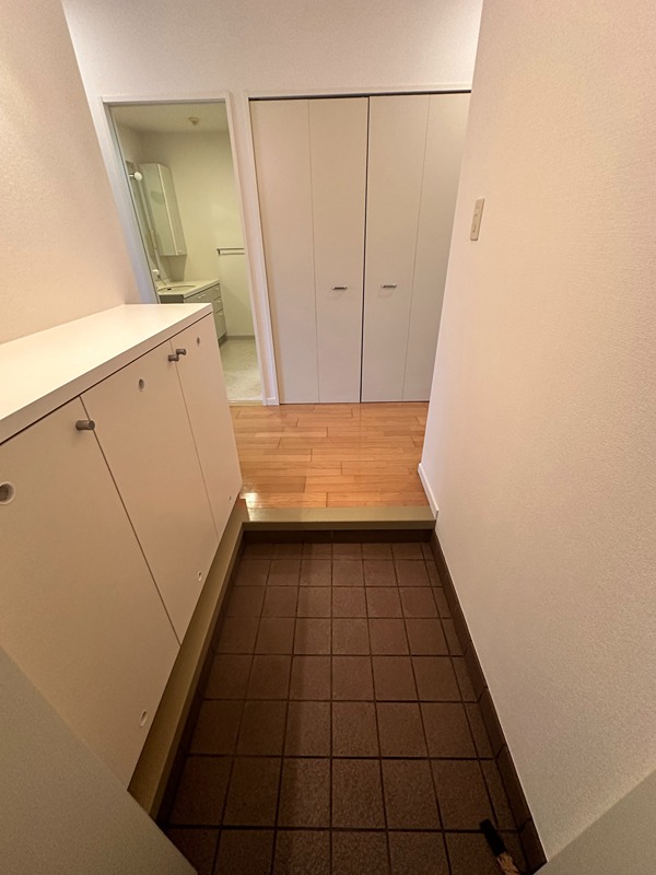 リュゼ経堂 玄関