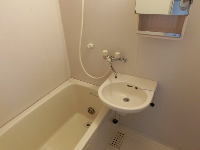 ラフォーレ桜丘 リビング