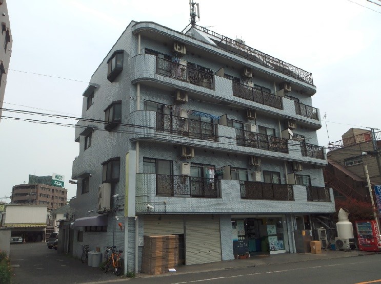 サングレース千歳台 301号室 外観