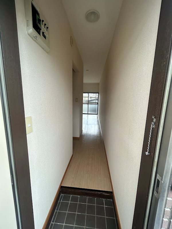 サンフラット 玄関