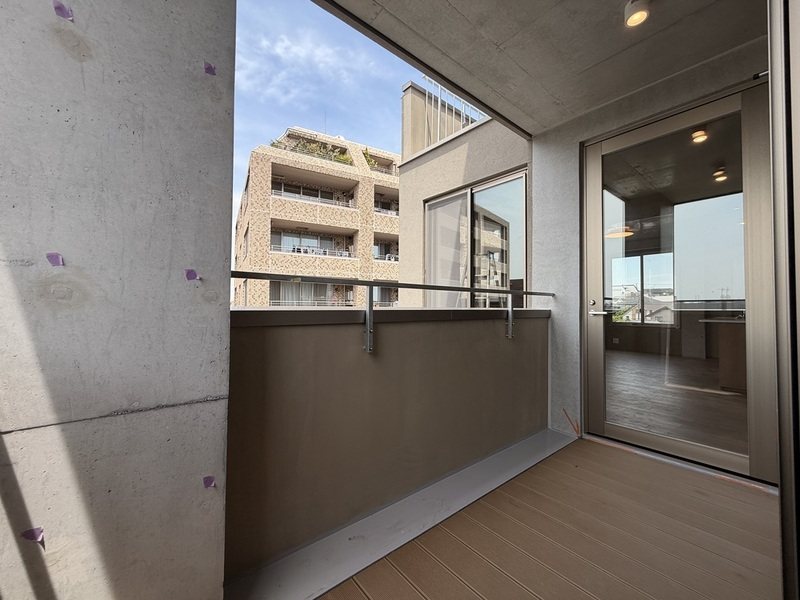 ＳＯＬＵＭ世田谷砧  ベランダ