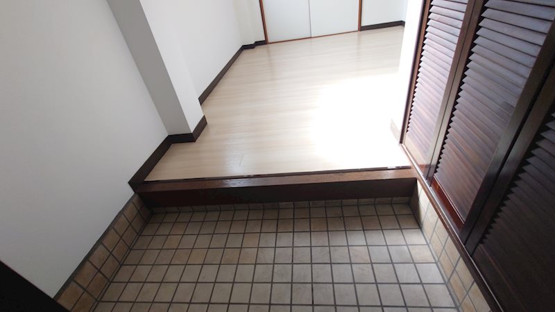中央三丁目戸建て 玄関