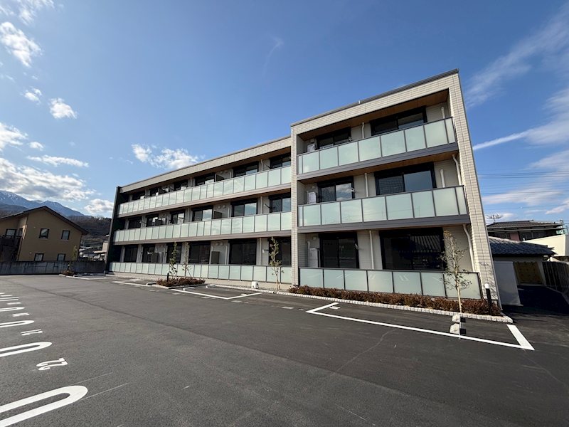 山梨県韮崎市若宮３丁目 外観