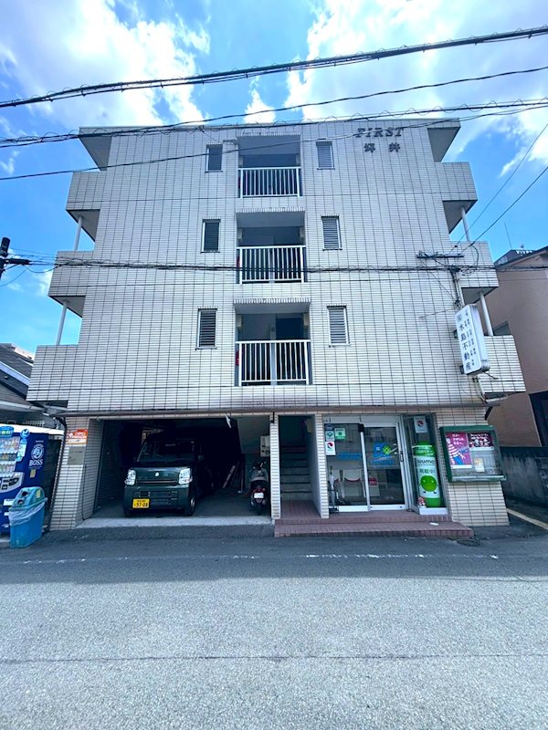 ファースト坪井 外観