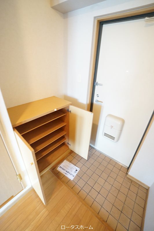 鹿児島県霧島市国分中央３丁目12－8－1 玄関